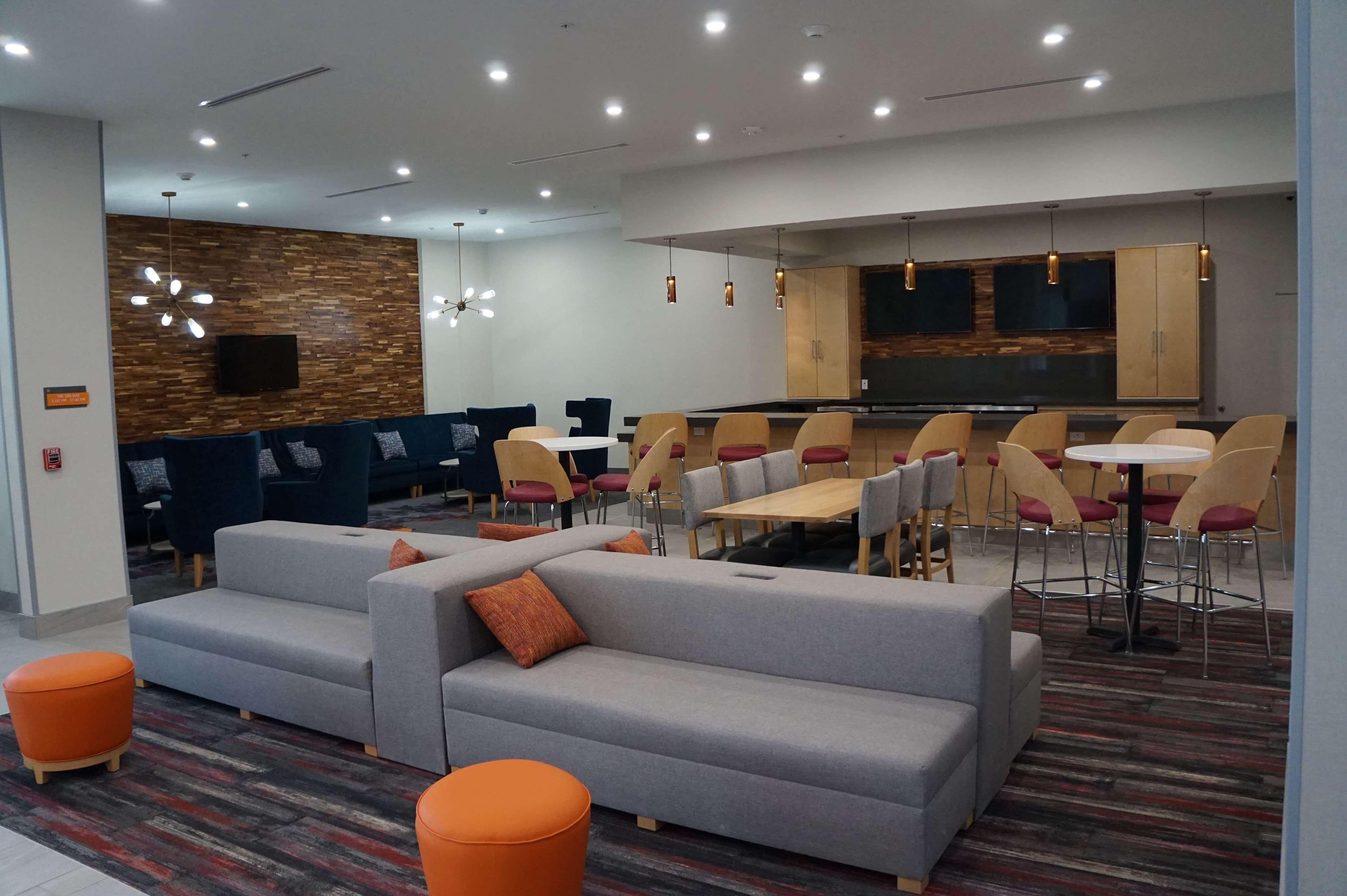 La Quinta Inn & Suites By Wyndham Lewisville Zewnętrze zdjęcie