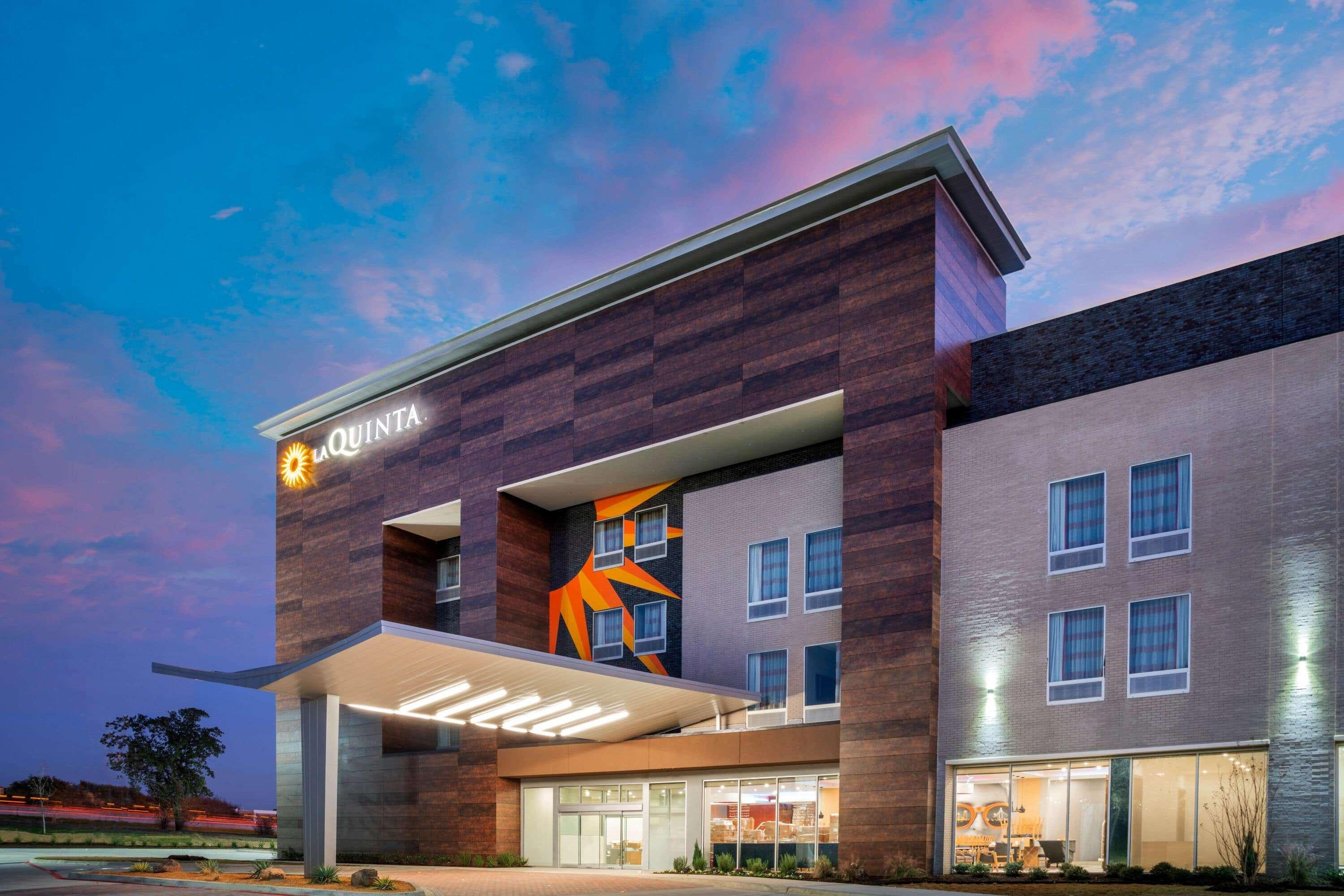 La Quinta Inn & Suites By Wyndham Lewisville Zewnętrze zdjęcie