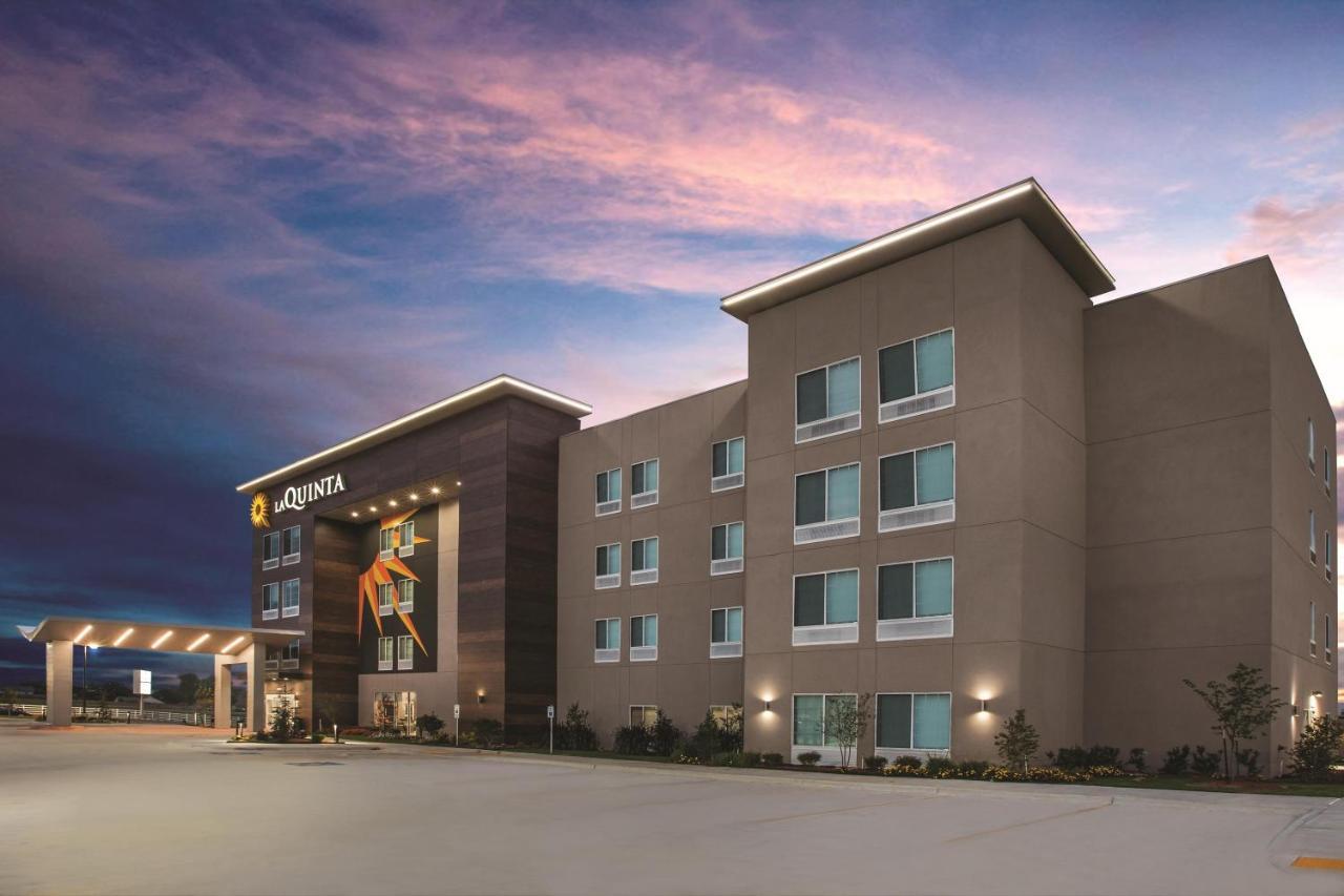 La Quinta Inn & Suites By Wyndham Lewisville Zewnętrze zdjęcie